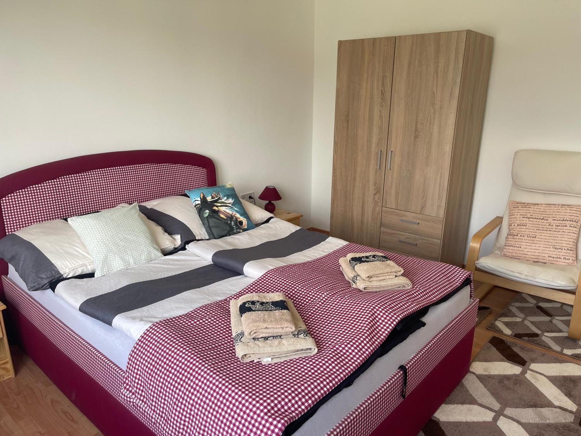 Valentina Apartman Балатонмариафюрдё Экстерьер фото